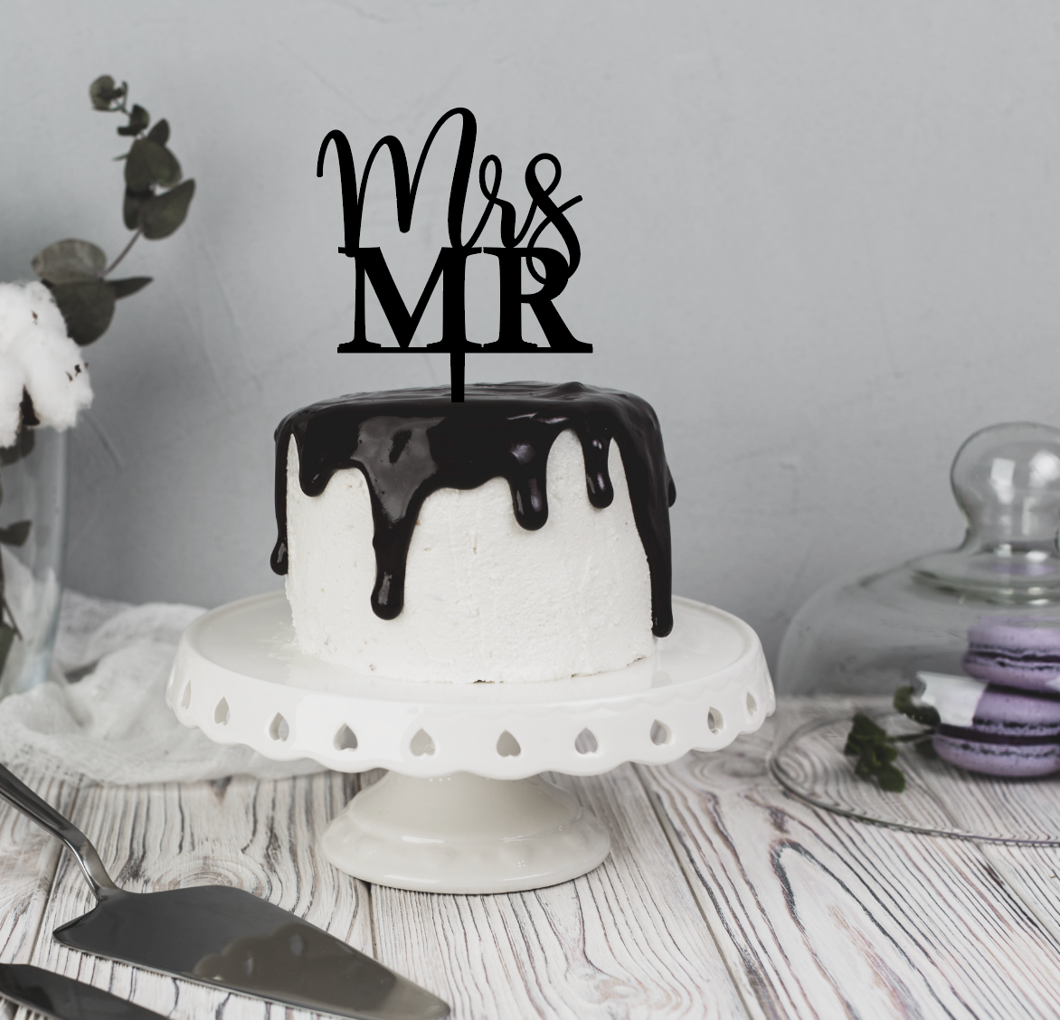 Cake Topper - Mr & Mrs 02